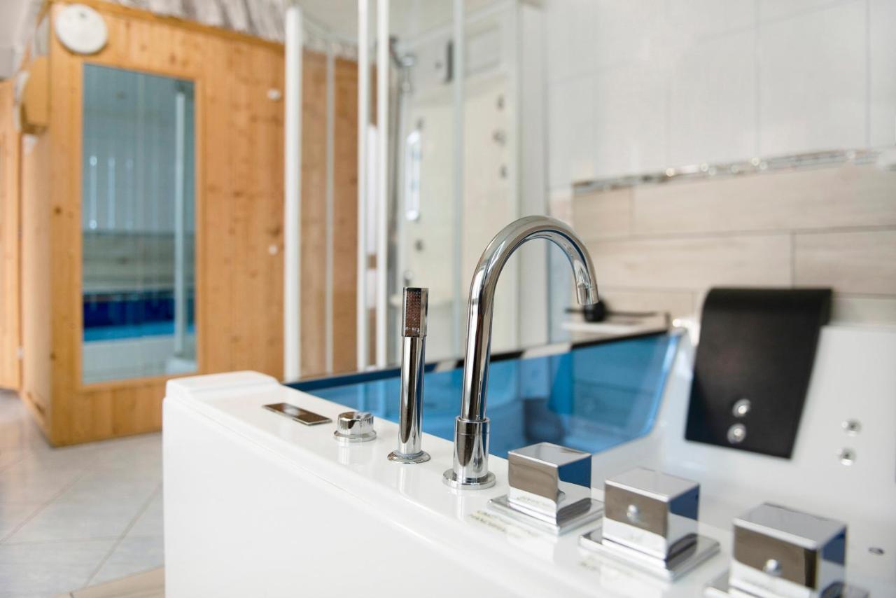 Spawo Mit Sauna Und Whirpool Pfullendorf Eksteriør bilde