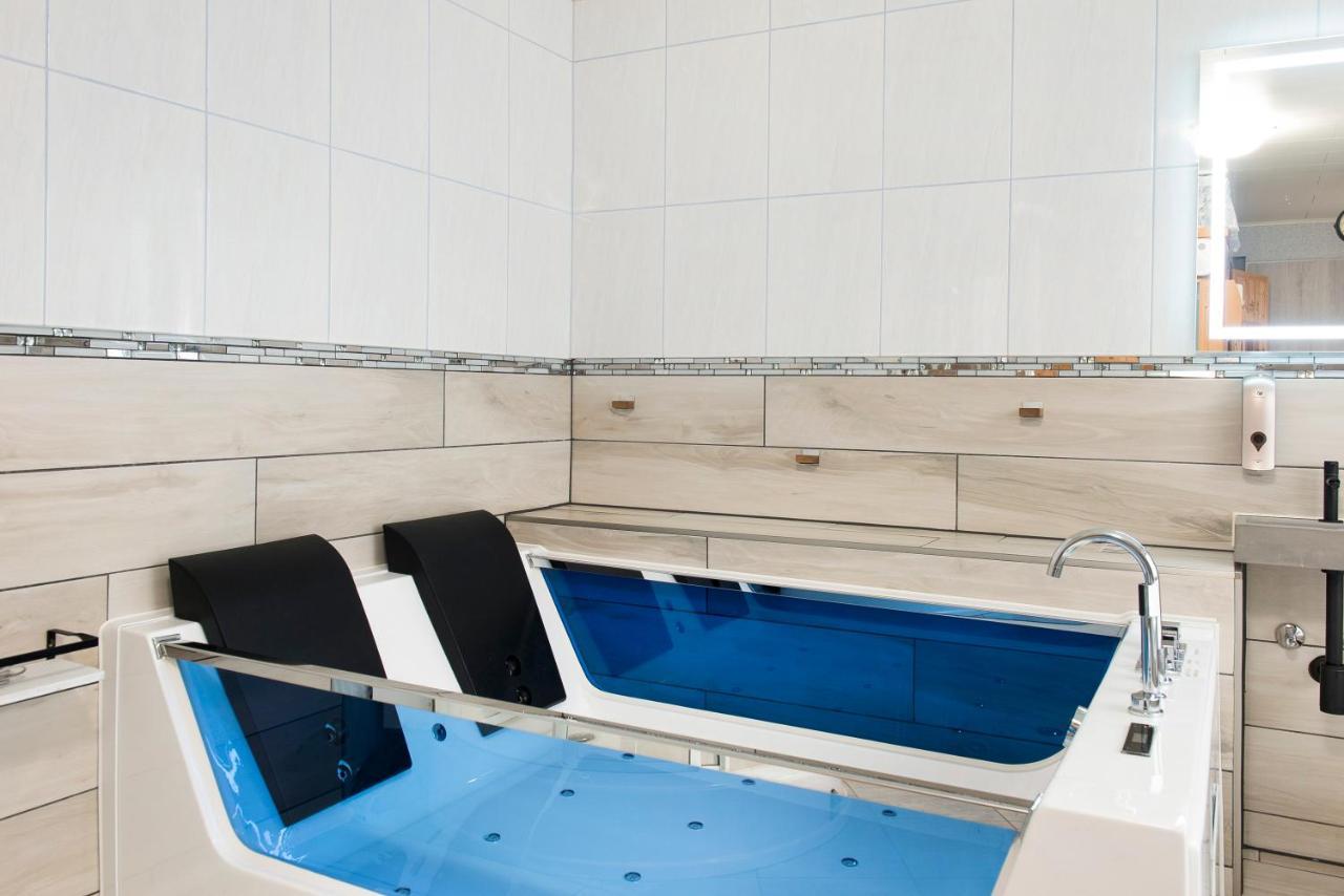 Spawo Mit Sauna Und Whirpool Pfullendorf Eksteriør bilde